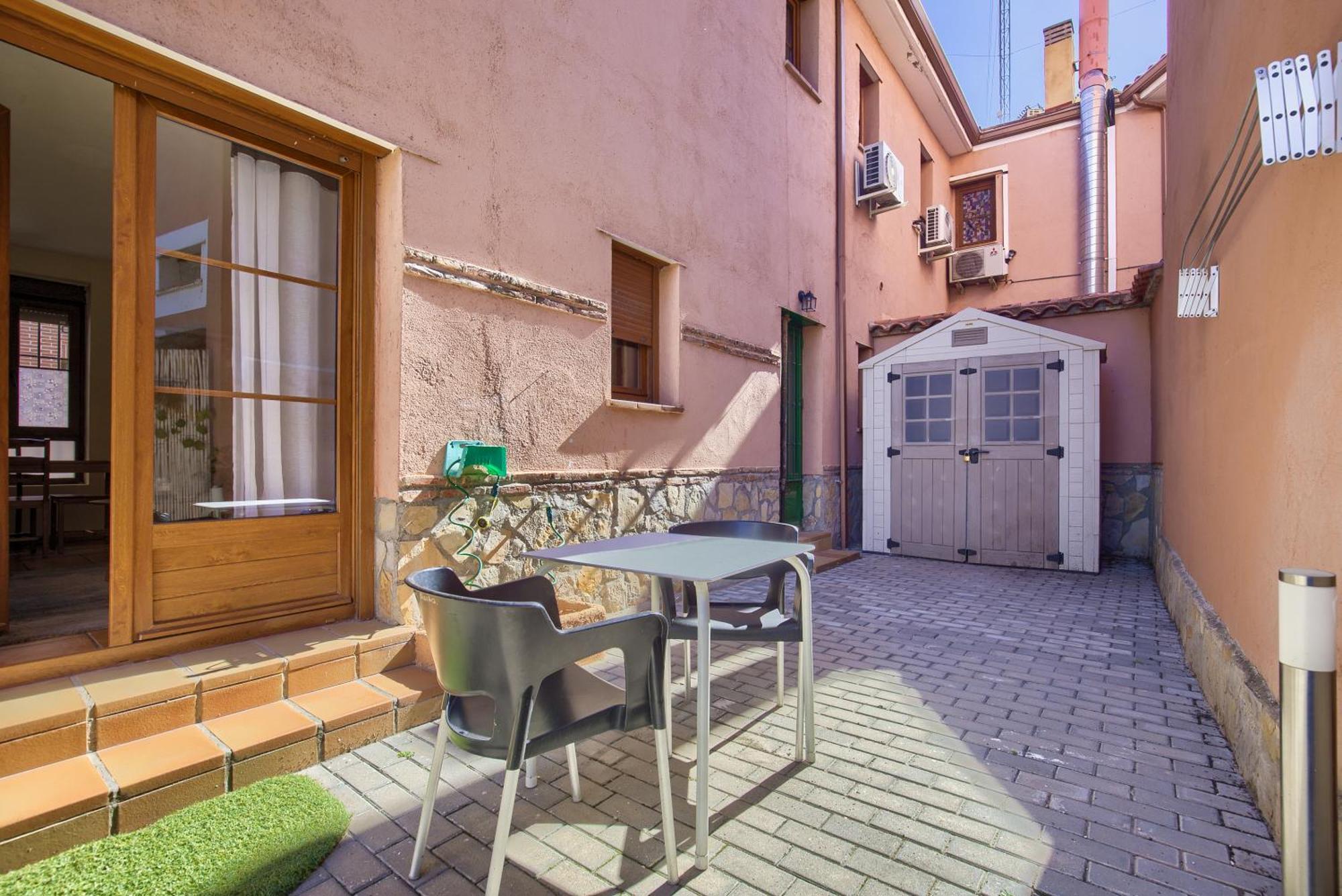Casona 44 - Apartamento Para 2 Con Wifi, Ac Y Patio Exterior Alcalá de Henares Екстериор снимка